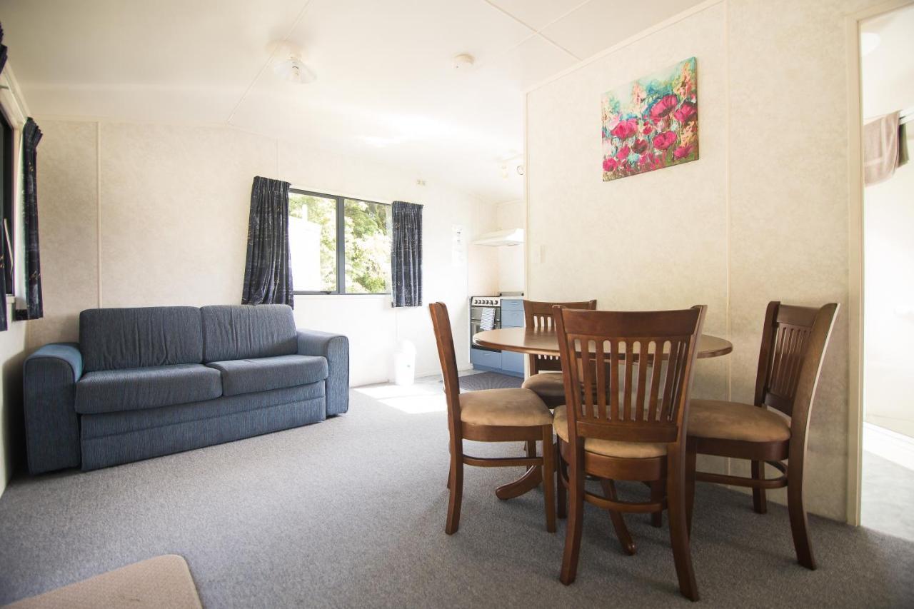 Stratford Motel & Holiday Park Exteriör bild